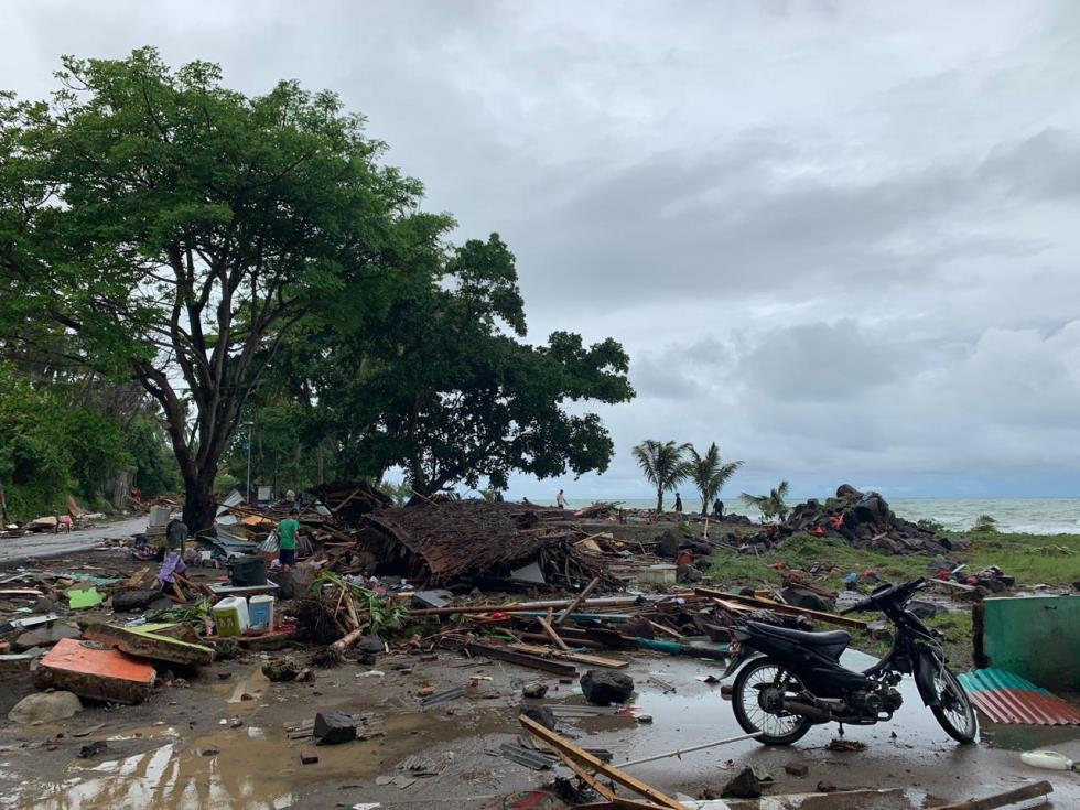 Tsunami hits Sunda Strait in Western Indonesia