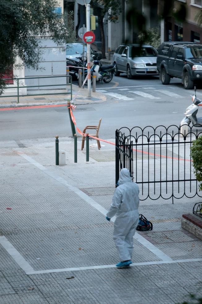 ΚΟΛΩΝΑΚΙ ΕΚΡΗΞΗ