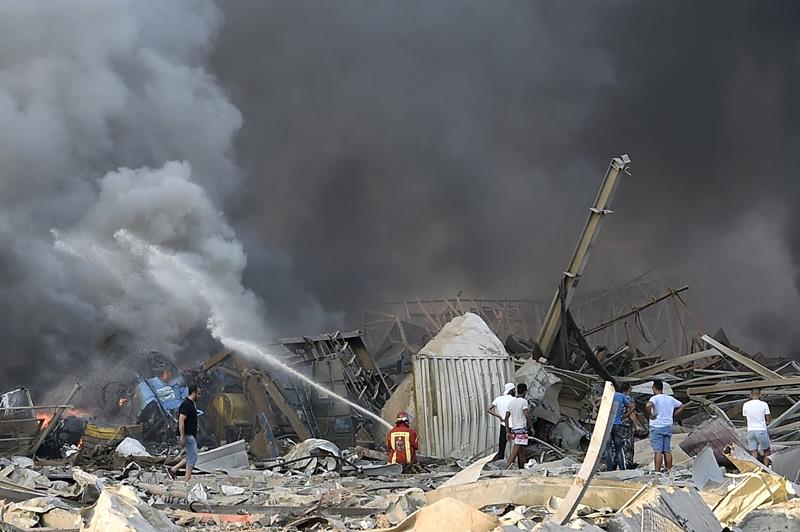 Large explosion in harbor area rocks Lebanon