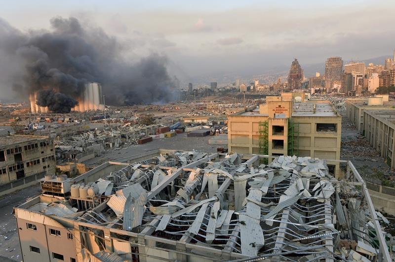 Large explosion in harbor area rocks Lebanon