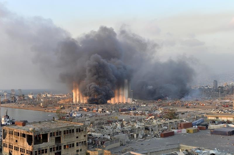 Large explosion in harbor area rocks Lebanon