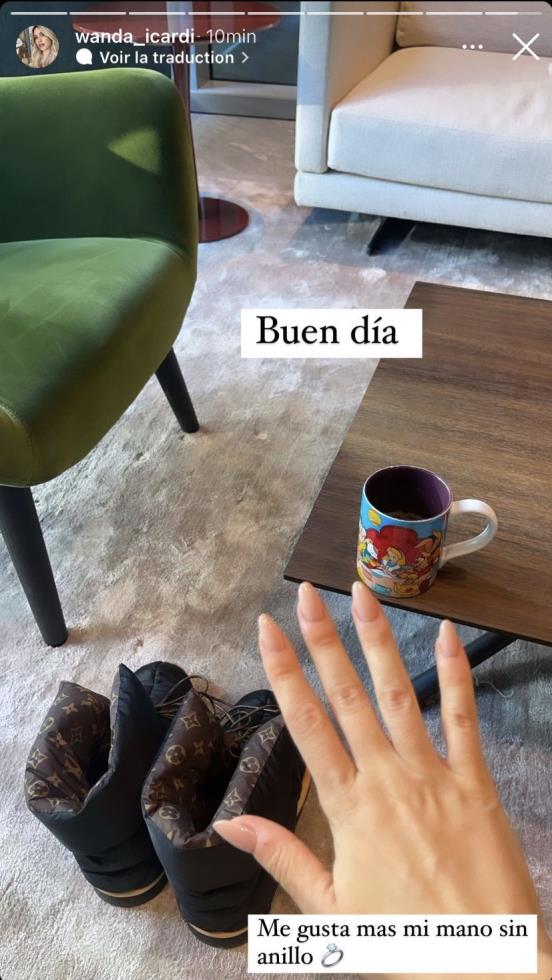4038001391390990 FB95bzcX0AcrUt9