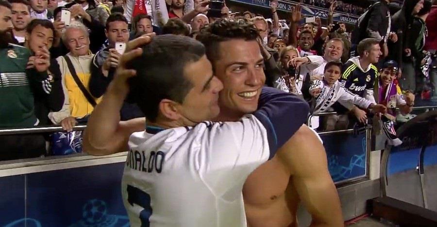 4147835899339915 image