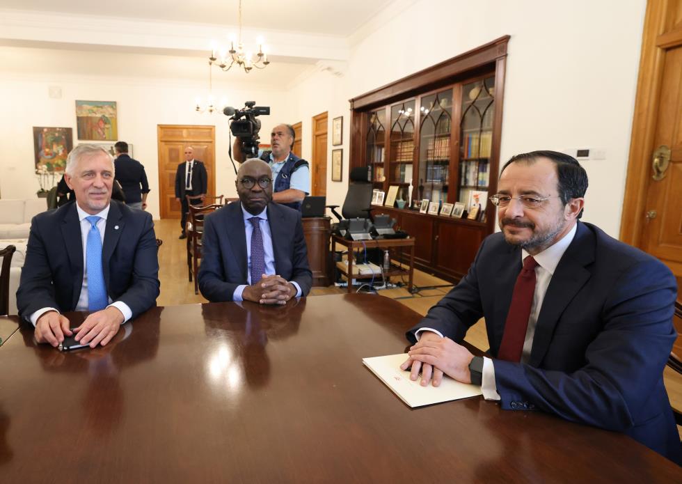 5309737985779538 DOC.20251029.9313315.01UN08