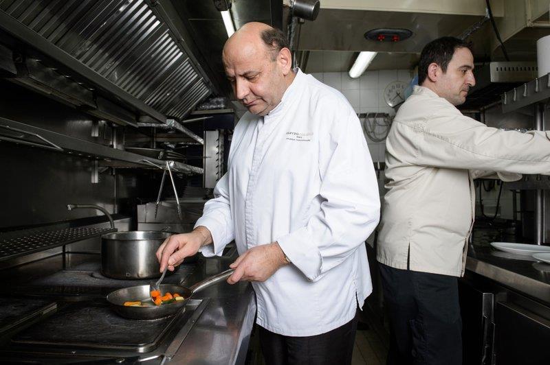 5428123148542815 image