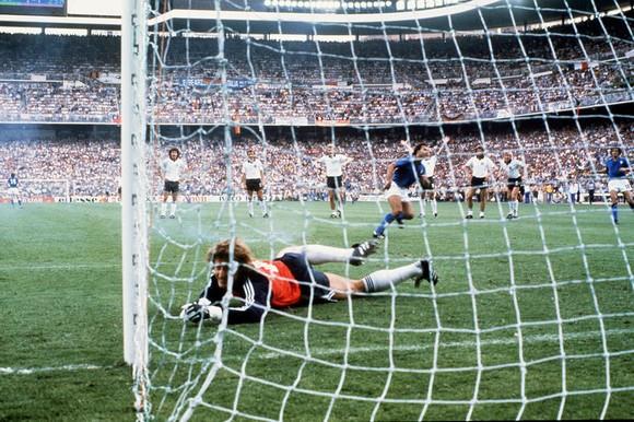 retrospettiva nazionale di calcio italia